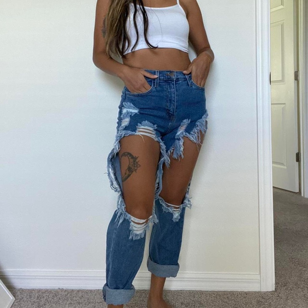 Ripped Denim Jeans 💙